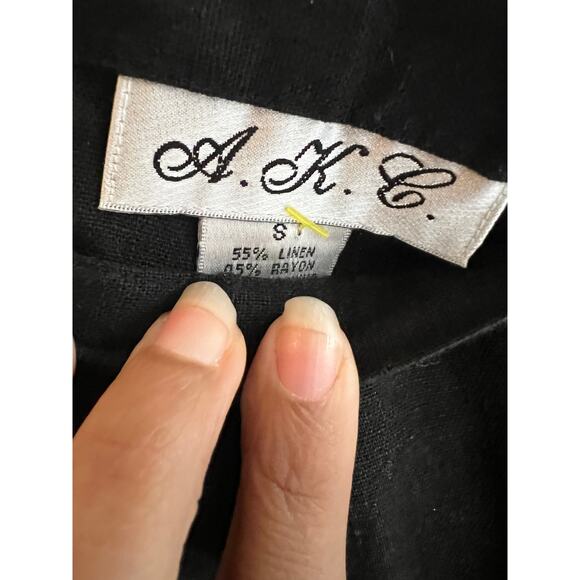 A.K.C. Vintage Black Linen/Blend Cropped Ankle Pants, Size Small - Picture 6 of 7